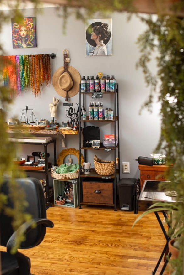 Spotlight on Sarah Haynes: A Dreadlock Artist in New Hampshire